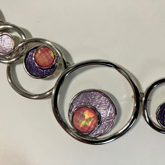 Equilibrium Necklace Purple Pink Crystal Stone Silver Metal Circles Snake Chain - Picture 6 of 12